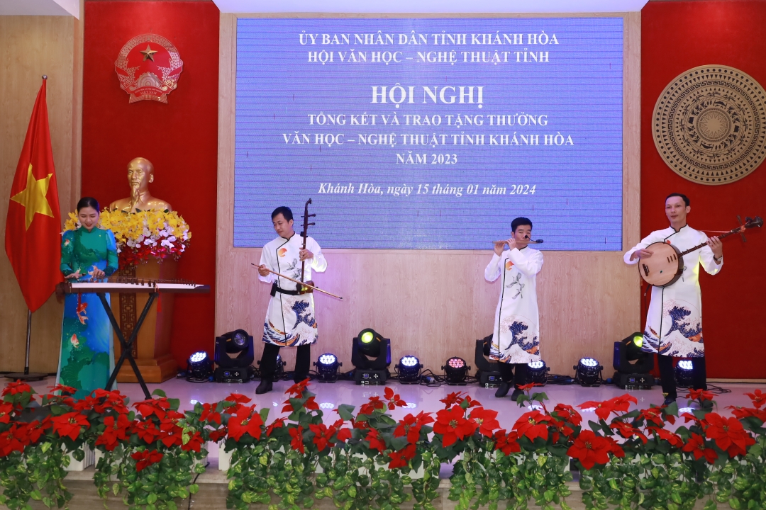 Khanh Hoa’s art units preparing for 2024 Lunar New Year programs