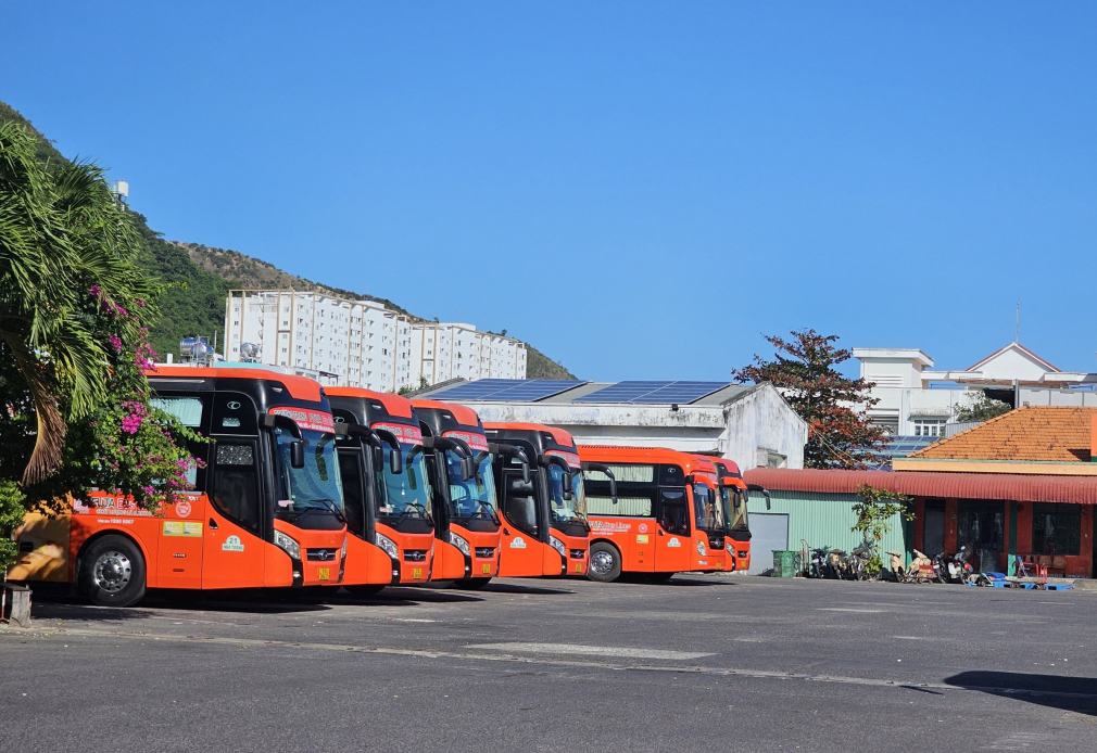 New Year peak surcharges of 60% on fixed routes