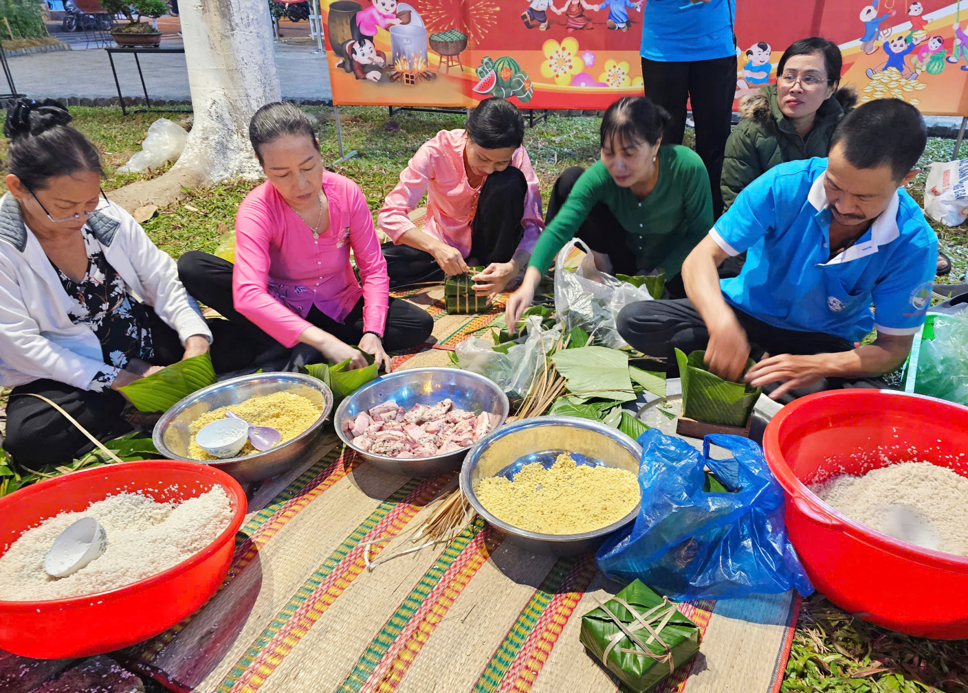 Traditional Lunar New Year delicacy featured in various news reports