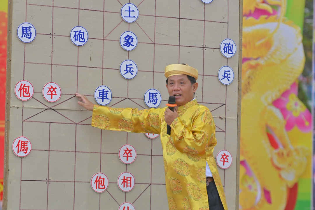 The sole chess commentator in Khanh Hoa