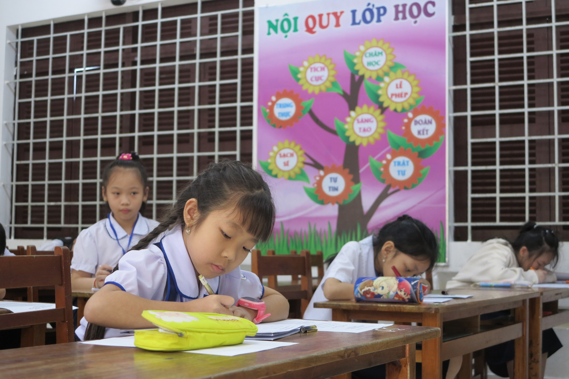 Cultivating excellent penmanship