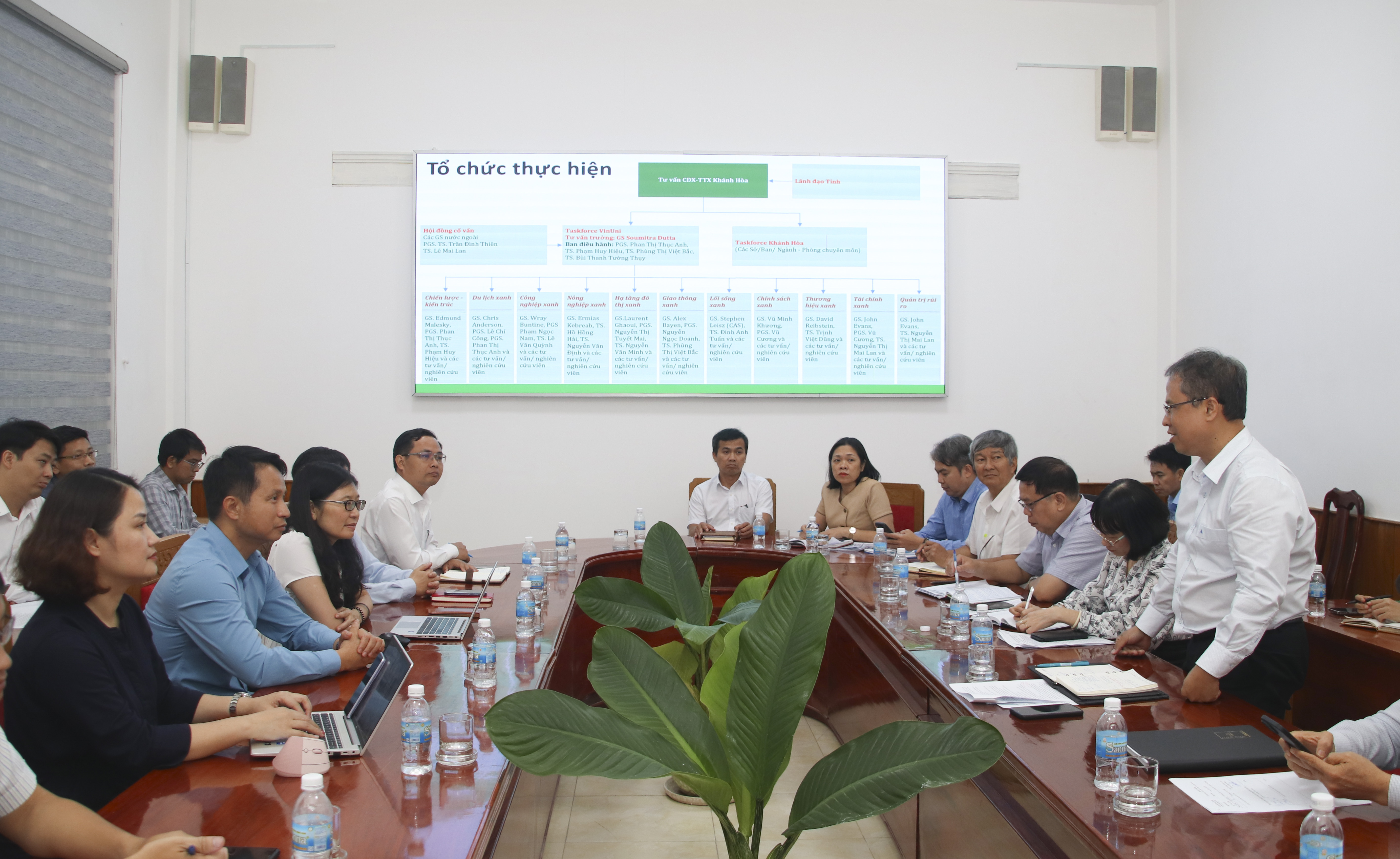 Meeting on green transformation project plan