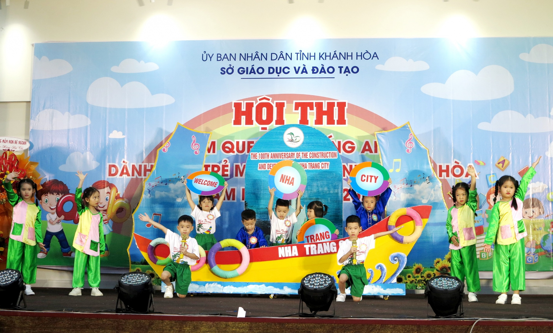 Motivating and familiarizing young kids with the English language