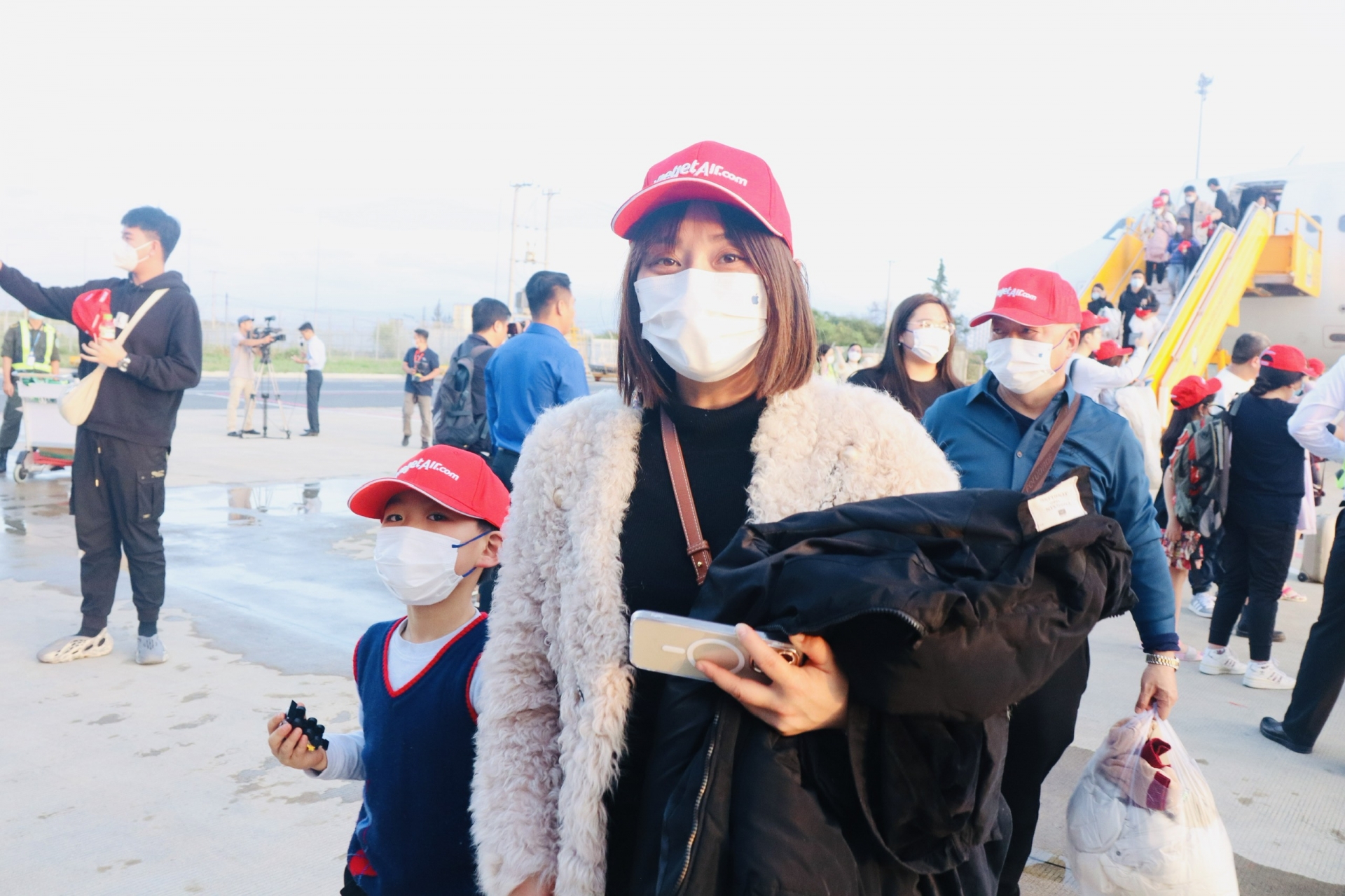 3 charter flights bring Chinese tourists to Khanh Hoa Apr.16