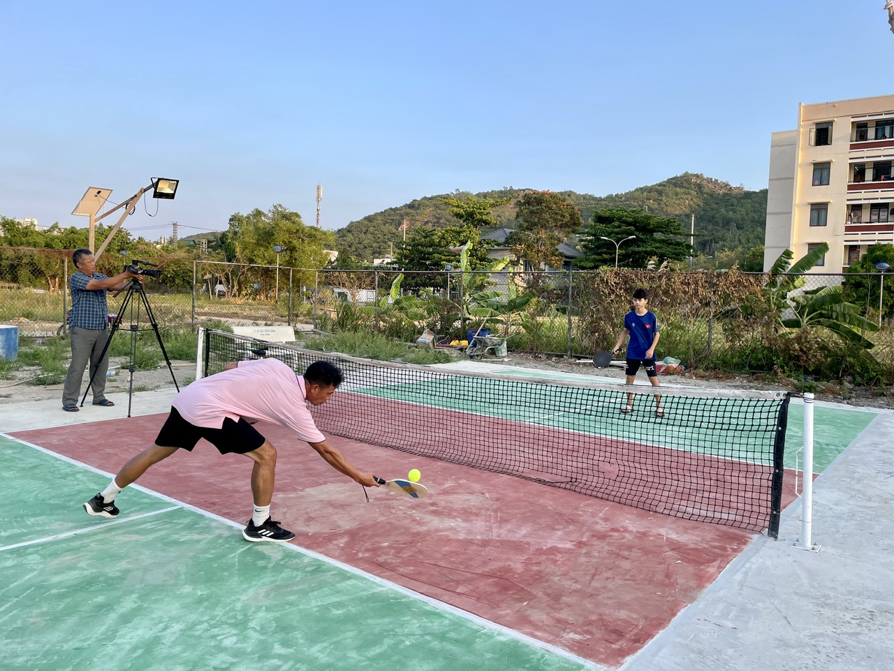Pickleball, new sport in Nha Trang