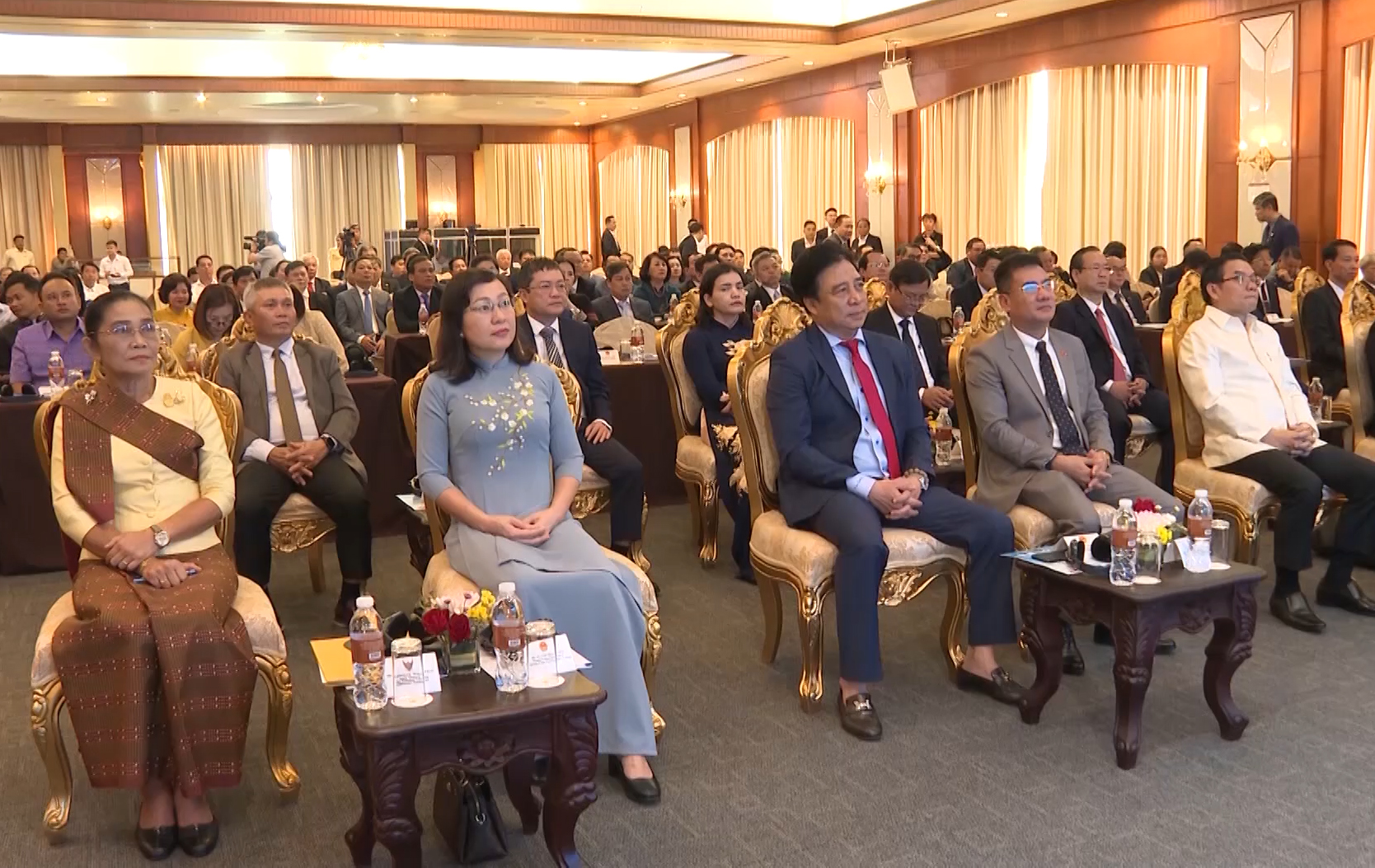 Cooperation Forum on Trade, Investment and Tourism, promoting East-West economic corridor and Cambodia - Laos - Vietnam Development Triangle Area