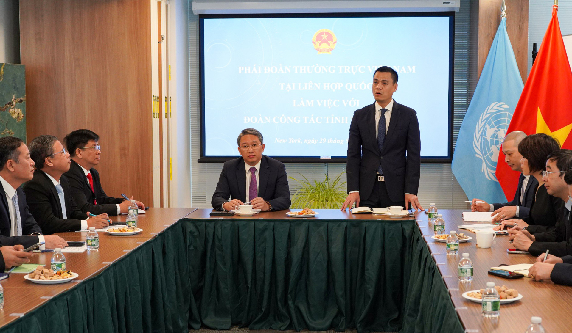 Khanh Hoa delegation visits Permanent Delegation of Vietnam to United Nations