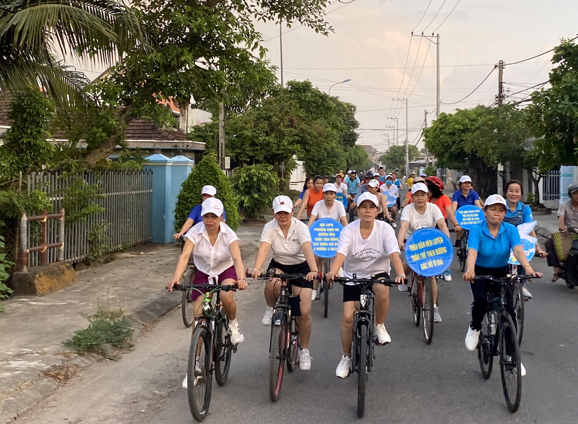 Cycling for health and environment