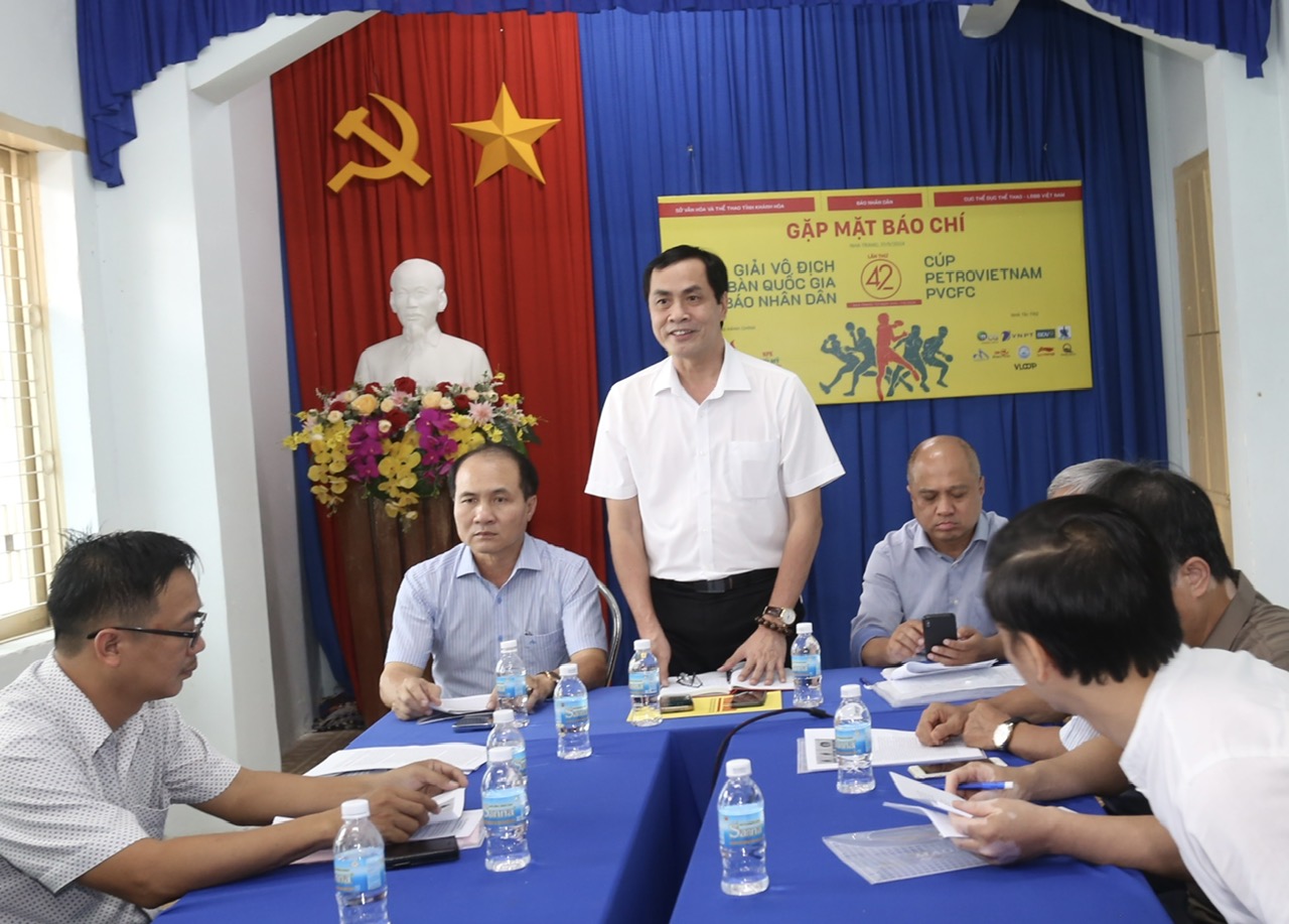 Nearly 200 players join the 42nd Nhan Dan Newspaper National Table Tennis Championships in Khanh Hoa