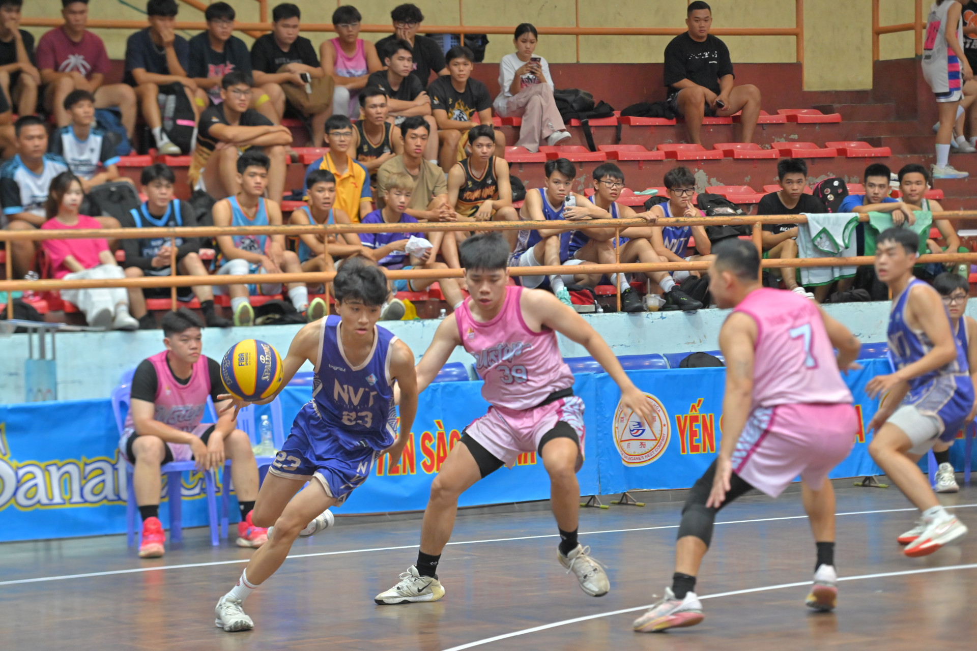 18 teams join Khanh Hoa 3 x 3 basketball tournament