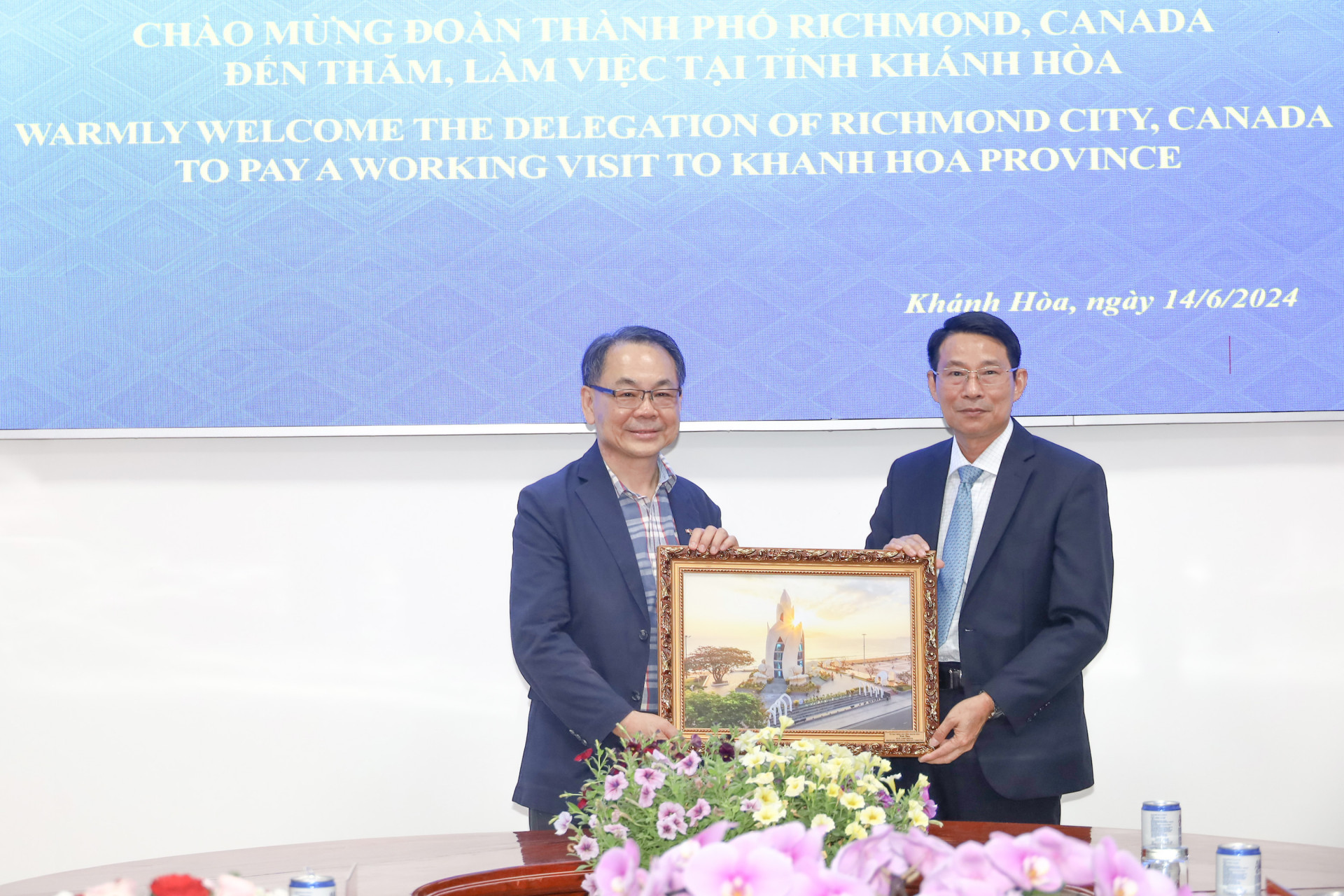 Delegation of Richmond City, Canada pays working visit to Khanh Hoa