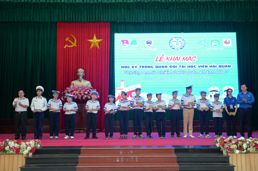 “Semester in army” program kicks off