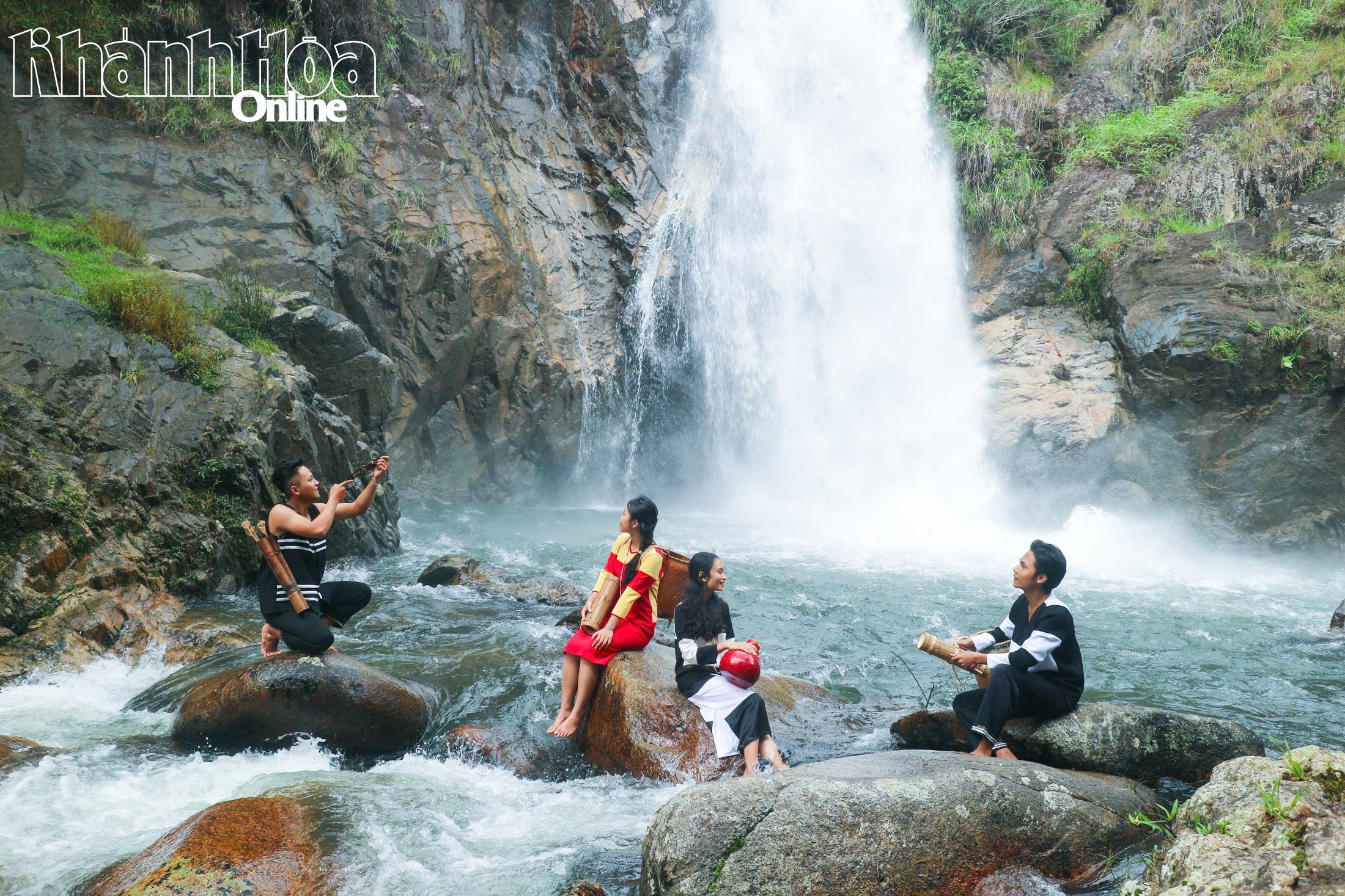 Breathtaking landscapes with vibrant indigenous culture