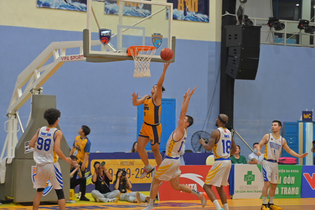 VBA 2023: Nha Trang Dolphin progress to semifinals