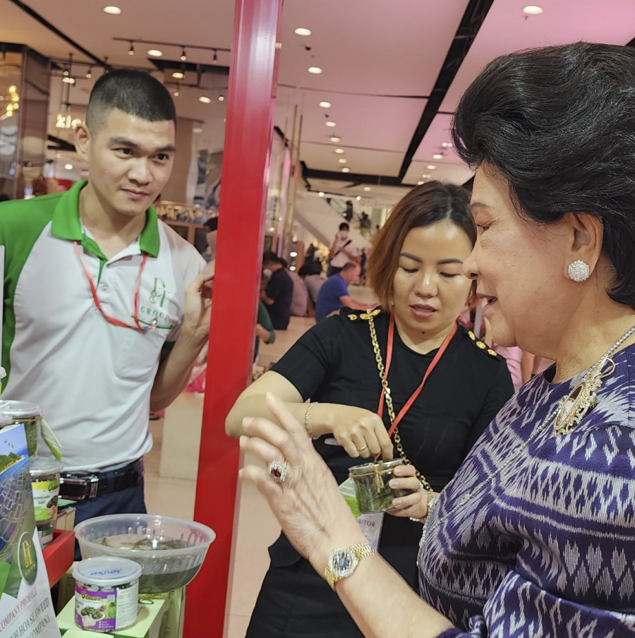 DT Group introduces its products into Thai market