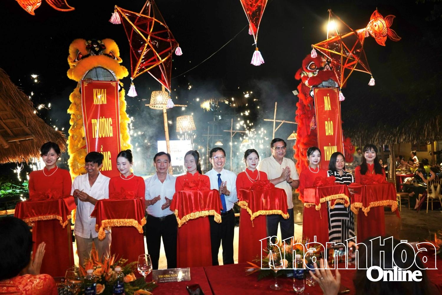 Nha Trang Xua Traditional Village and outdoor spectacle namely Legendary light inaugurate