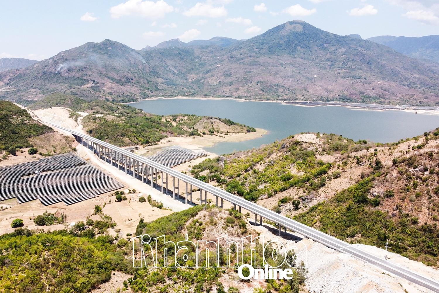 Khanh Hoa developing synchronous and modern transport infrastructure