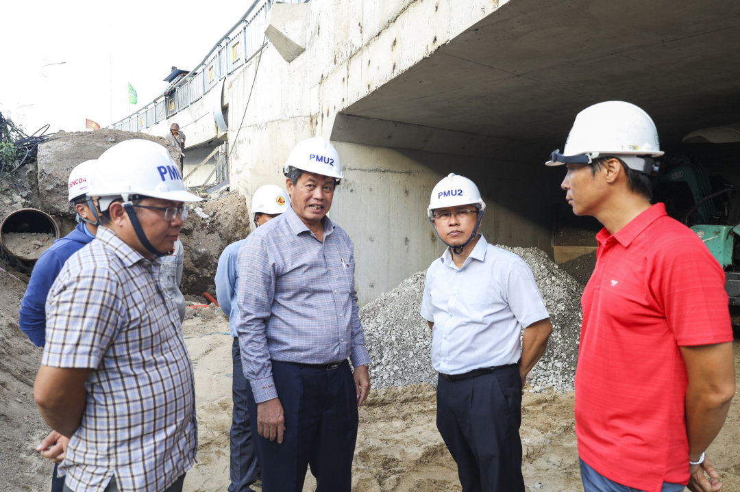 Xom Bong Bridge completion accelerated for opening to traffic on Sep. 20