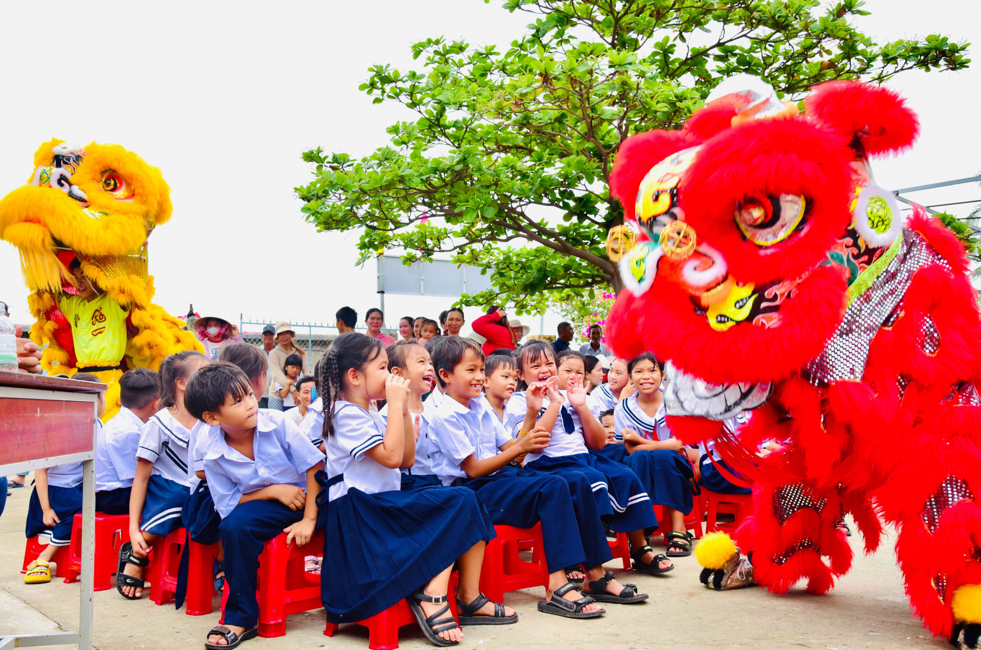"Loving and affectionate" Moon Festival