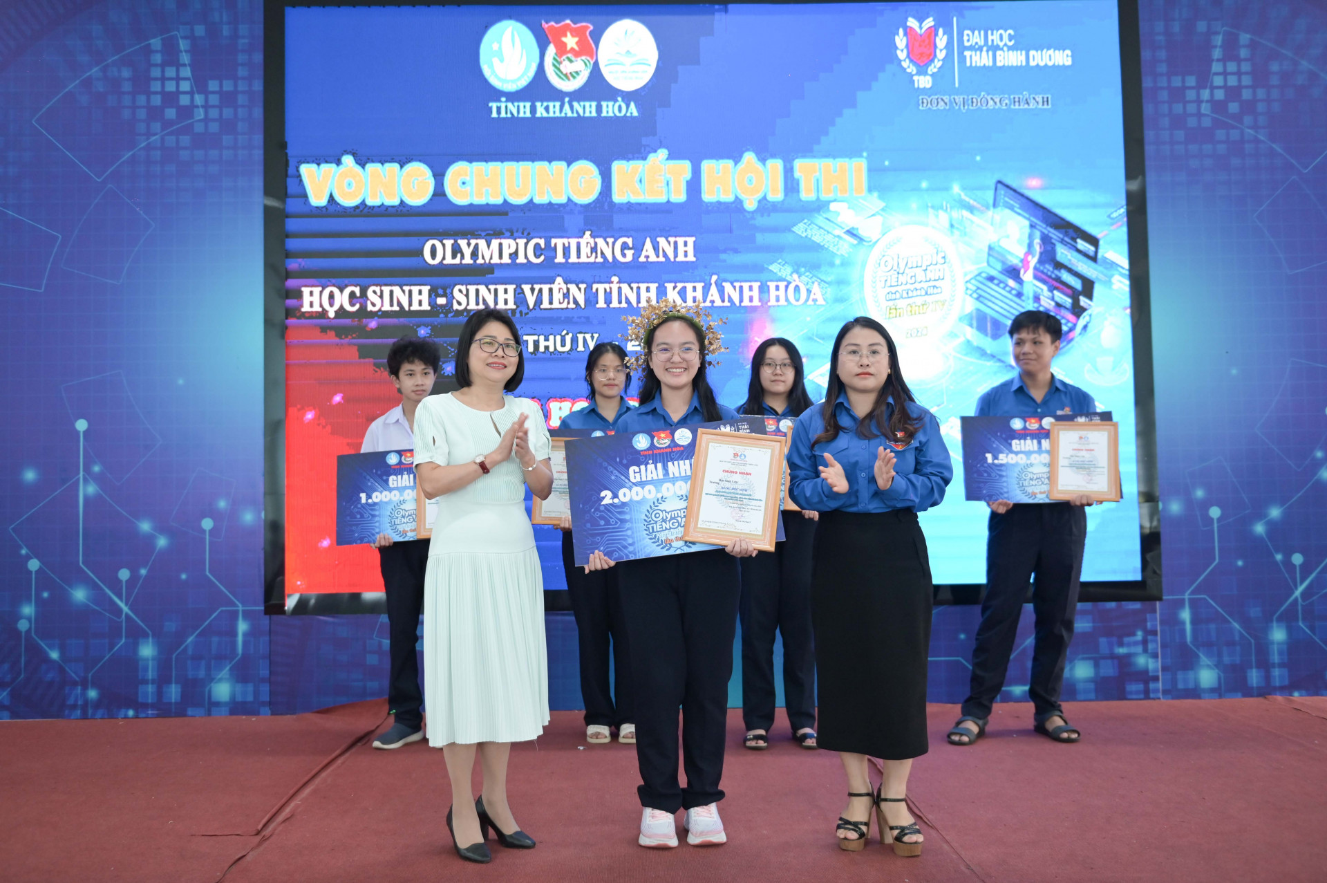 Dynamic English language playground for students