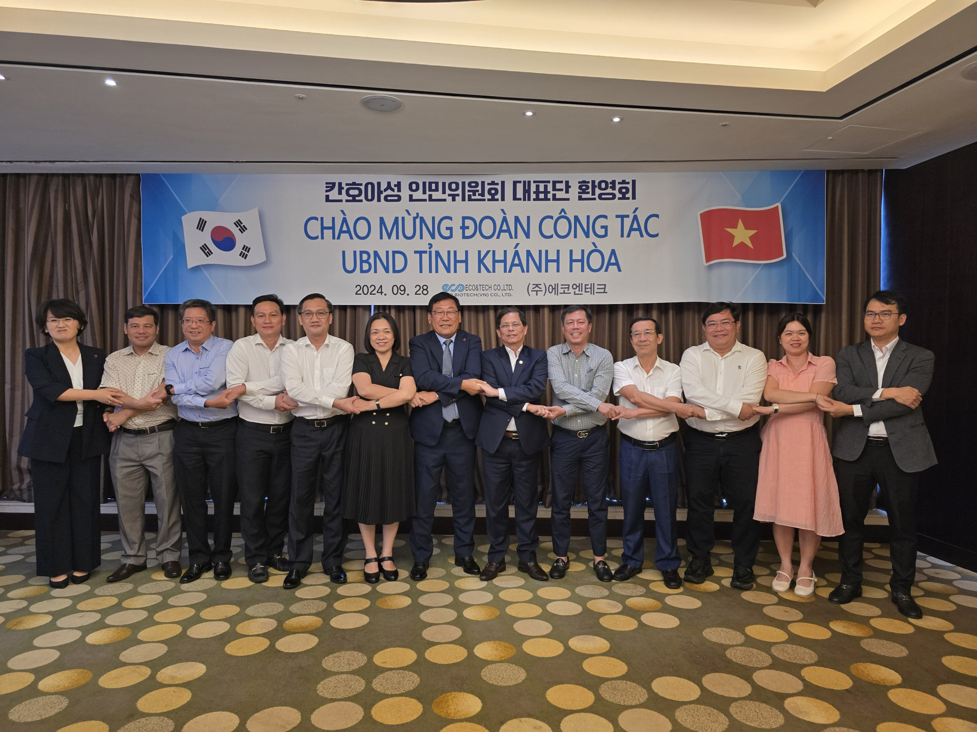 Provincial delegation works with Eco & Tech Company in Incheon