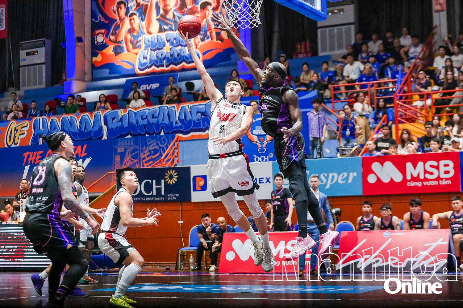VBA Star X-2025: Hanoi Buffaloes win play-off opening match