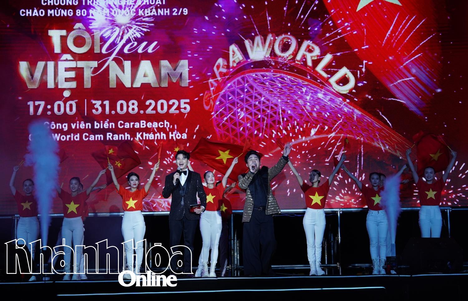 Lively music program celebrating 80th National Day