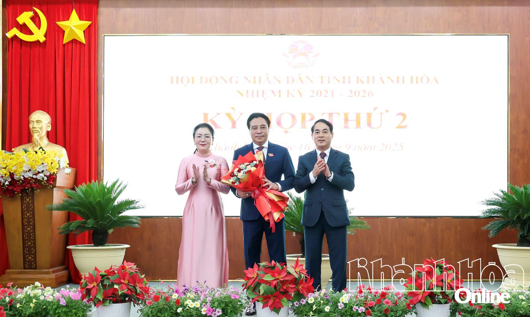 Nguyen Khac Toan appointed Chairman of Khanh Hoa Provincial People’s Committee, term 2021 – 2026