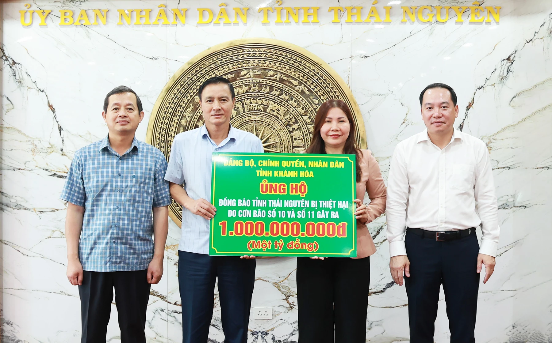 Khanh Hoa donates VND1b in storm relief to Thai Nguyen