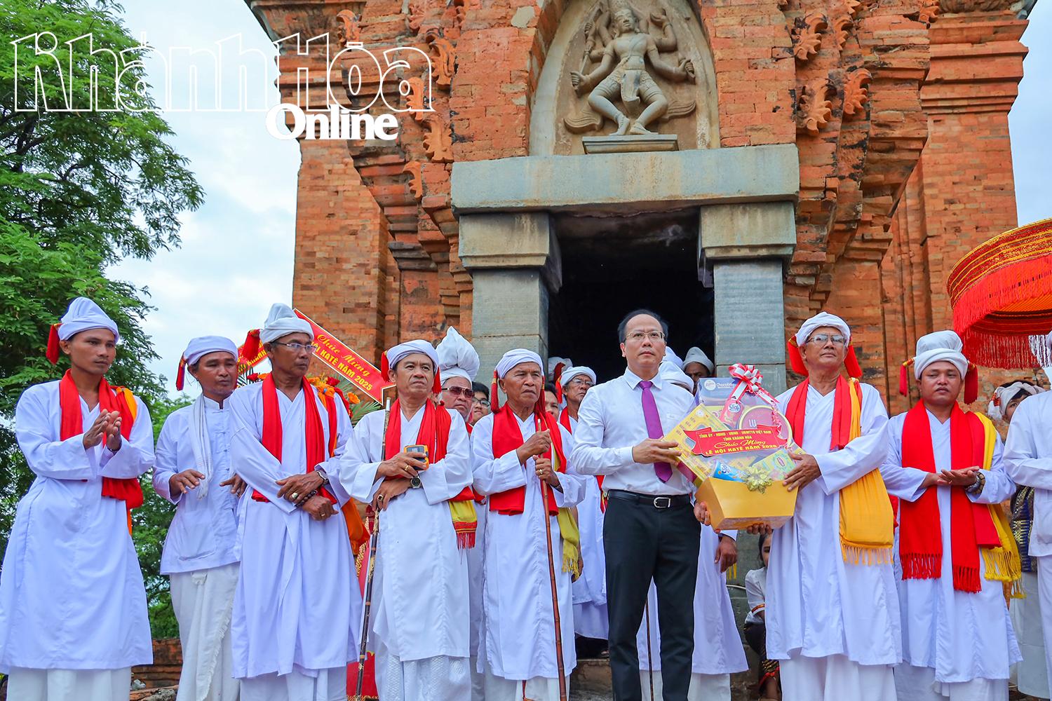 Kate Festival 2025 opens