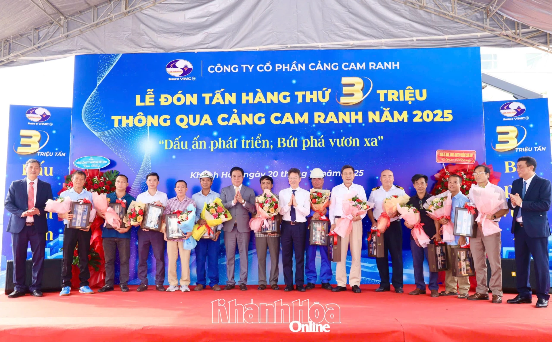 Cam Ranh Port reaches record 3-million-tonne cargo in a year
