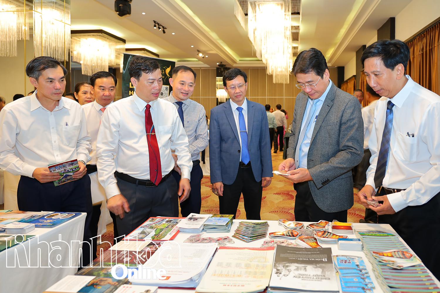 Khanh Hoa  and  Dak Lak to cooperate culture, sports and tourism comprehensively