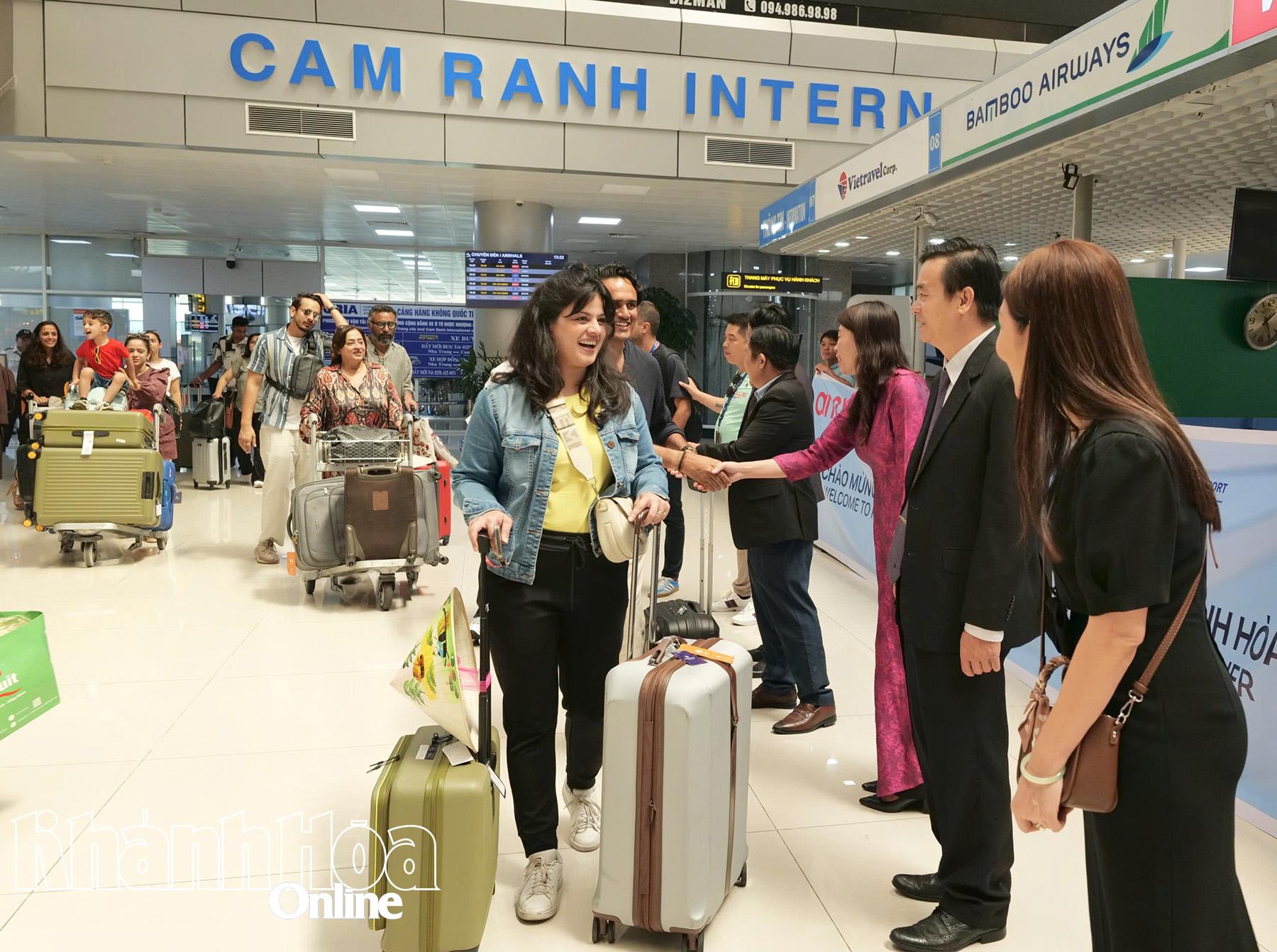 Indian Famtrip wedding planners explore tourism in Khanh Hoa