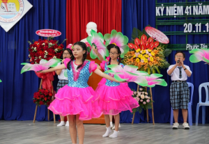 Many activities to mark Vietnamese Teachers’ Day
