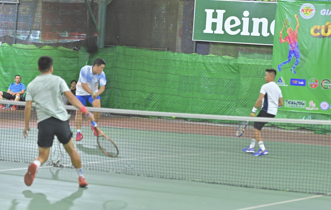 Khanh Hoa Province’s tennis open tournament joined by over 150 players