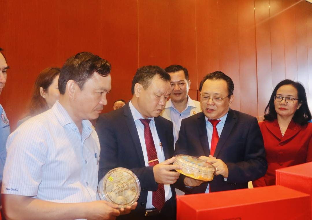 Two provinces Khanh Hoa and Phu Yen join hands to develop tourism