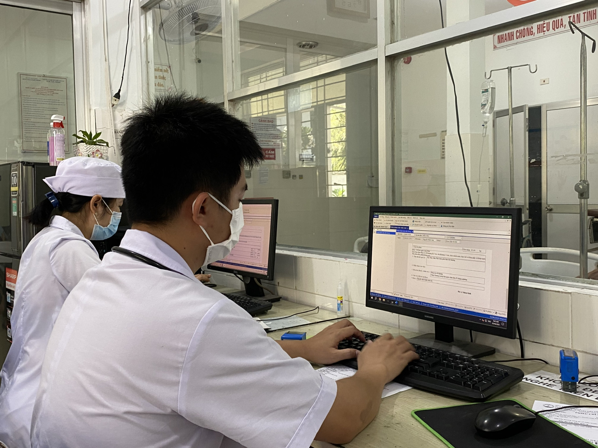 Removing paper and digitalizing medical records