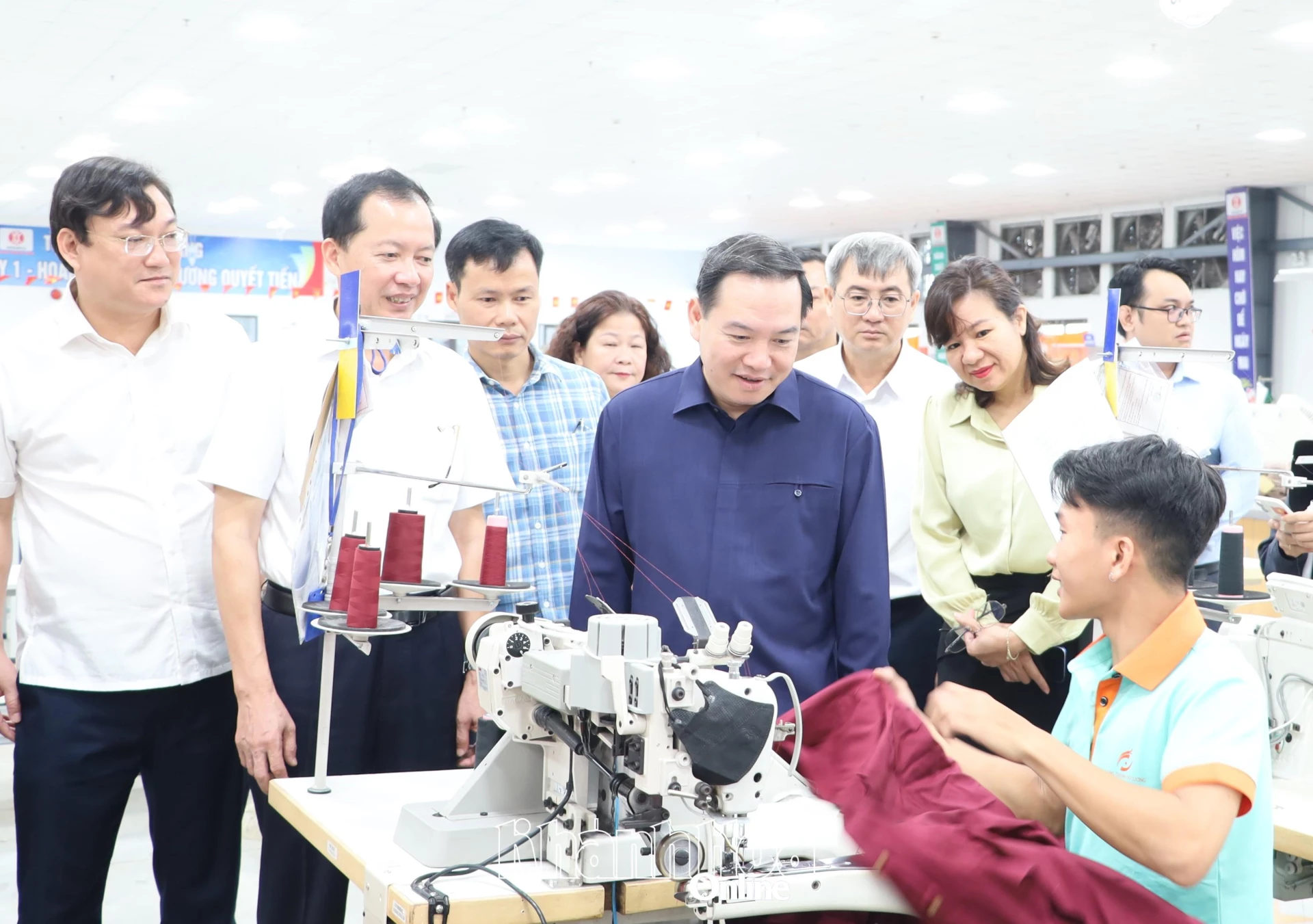 Enterprises gradually restore production