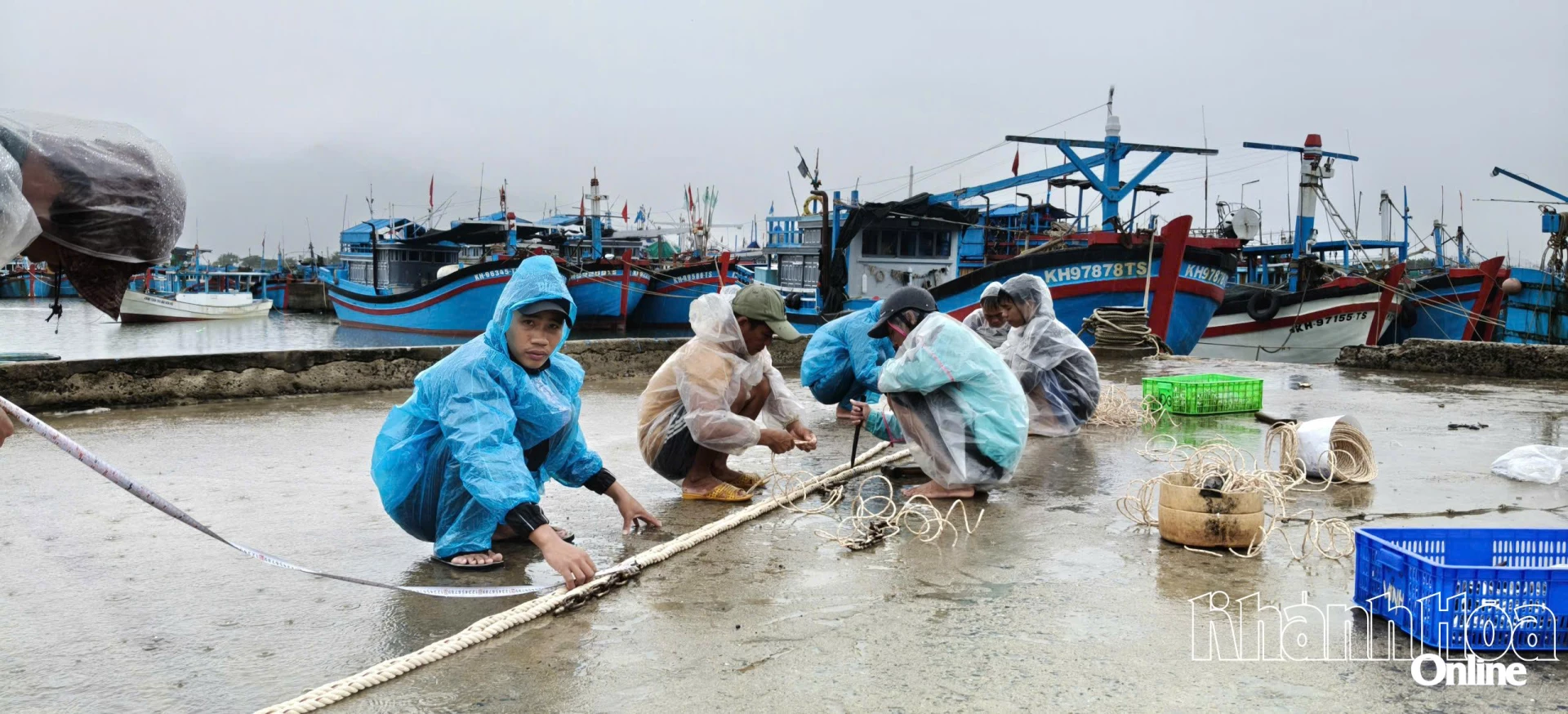 Typhoon Kalmaegi triggers heavy rain and flood alert