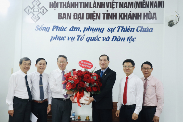 Provincial Christmas visits to religious institutions