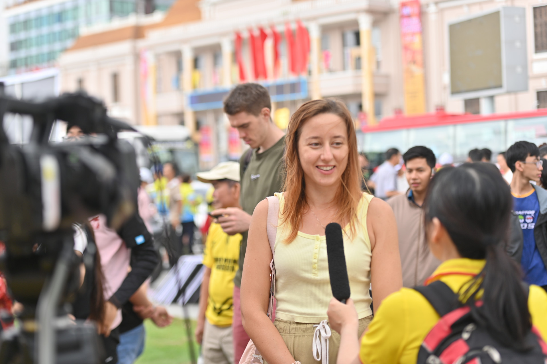 International runners share feelings before Nha Trang Night Run Sanvinest - Khanh Hoa Newspaper 2024 kick-off