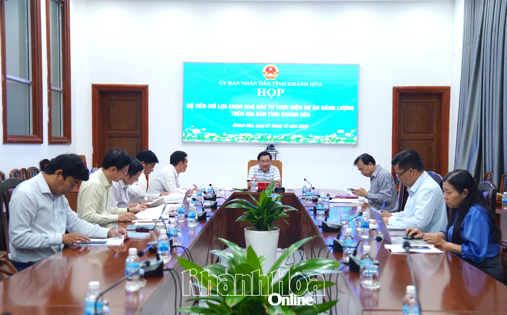 Developing criteria to attract energy investors