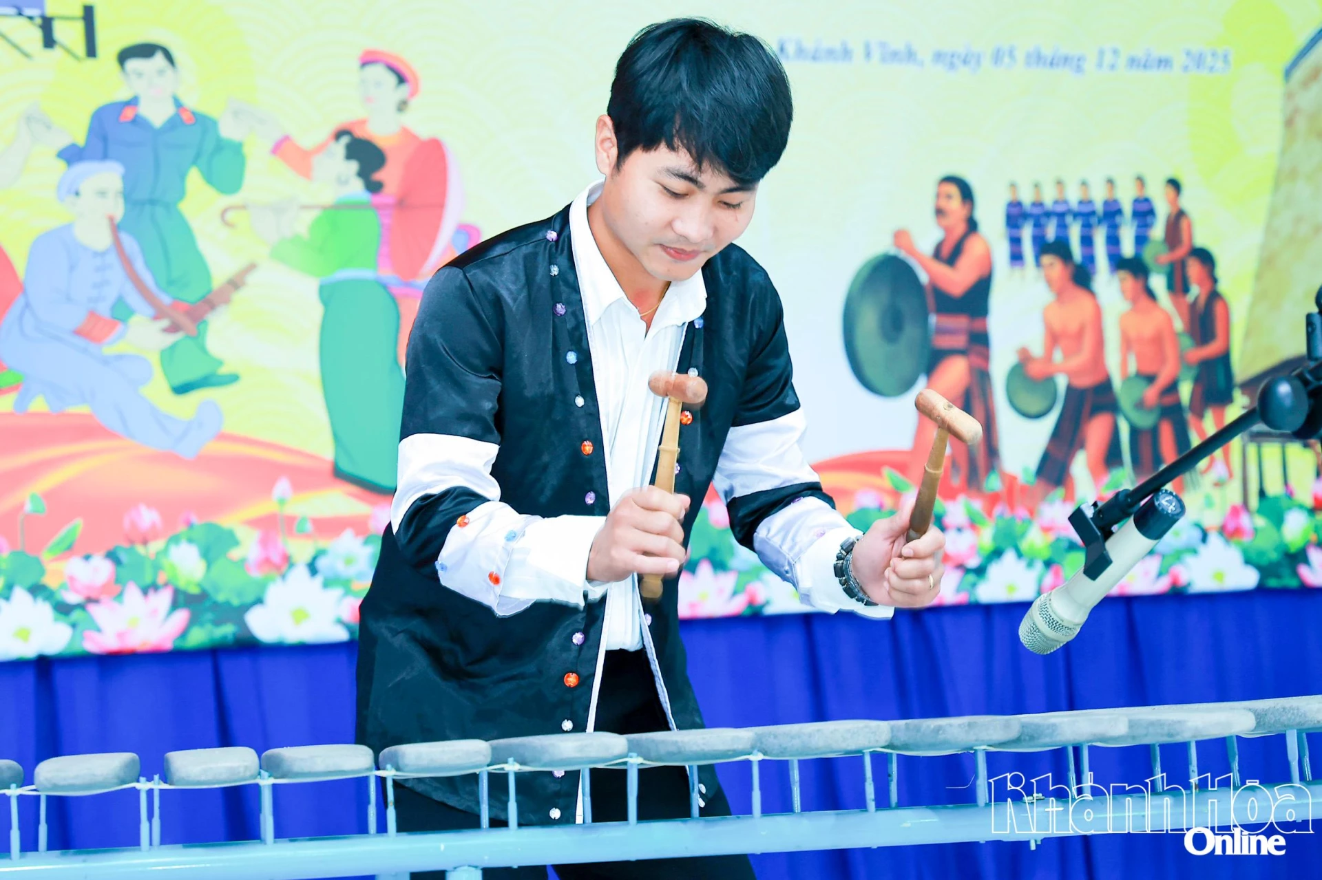 Core individuals spreading ethnic groups’ culture