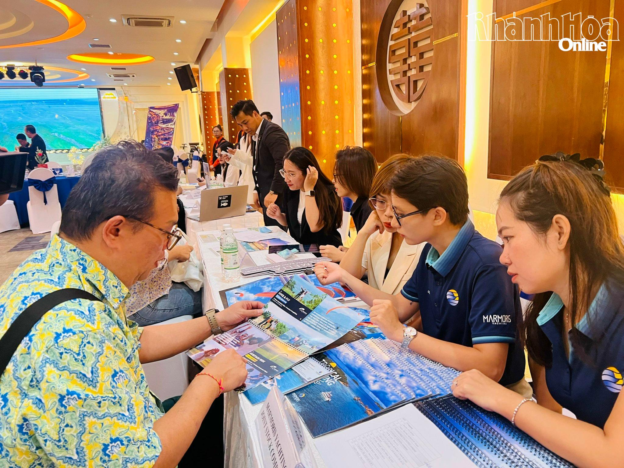 Malaysian Famtrip delegation seeks cooperation opportunities with tourism businesses in Khanh Hoa