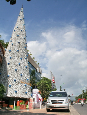 Yasaka Saigon Nhatrang Hotel holds many year-end activities