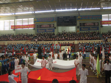Opening ceremony for&nbsp;2009-2010 Phu Dong Tournament at provincial level.