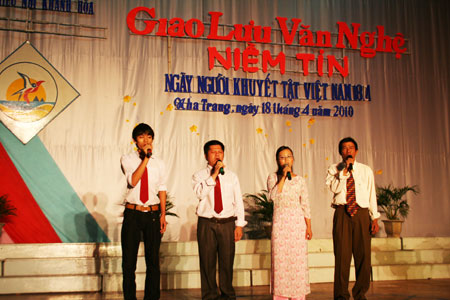 Music show held mark Vietnam Day of Protection &amp; Care for the Disabled