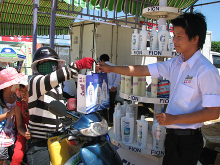 Promising signs for program “Bringing domestic goods to rural areas”