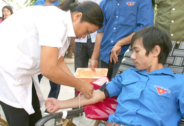 130 Youth Unionists donate blood