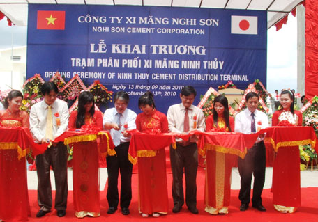 Nghi Son Cement Corporation opens Ninh Thuy Cement Distribution Terminal